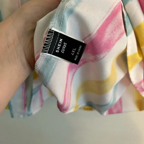 Shein curve 4xl multicolored, baby doll puff sleeve top - Picture 5 of 6